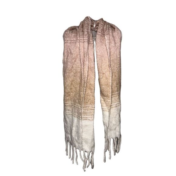 NEW WITH TAGS NWT LC Lauren Conrad Womens Noodle Fringe Soft Oblong Tan Wrap sha - Picture 2 of 9